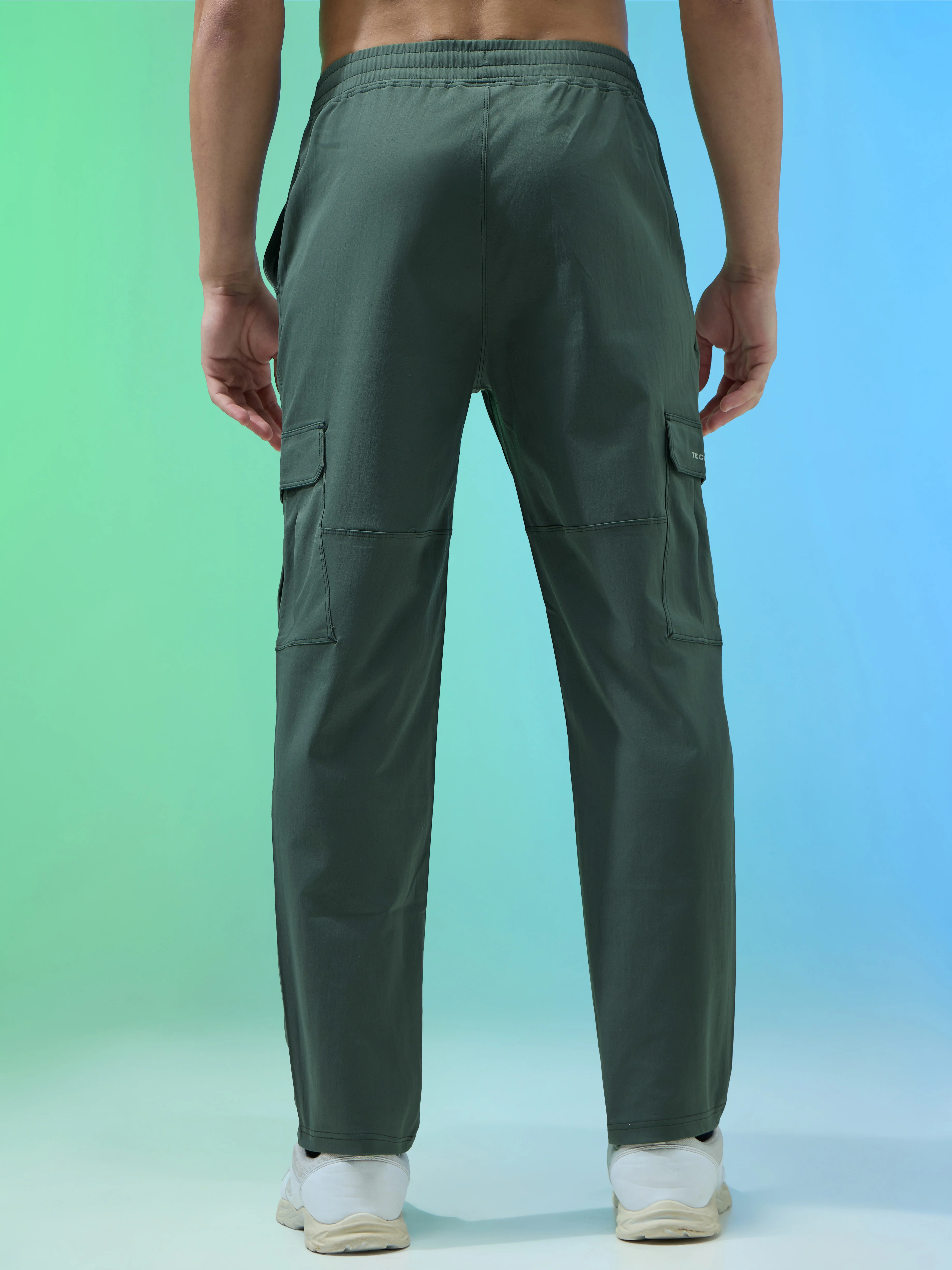 Men Solid Straight Fit Sports Cargo Trackpants with TS FLEXI - Image 3