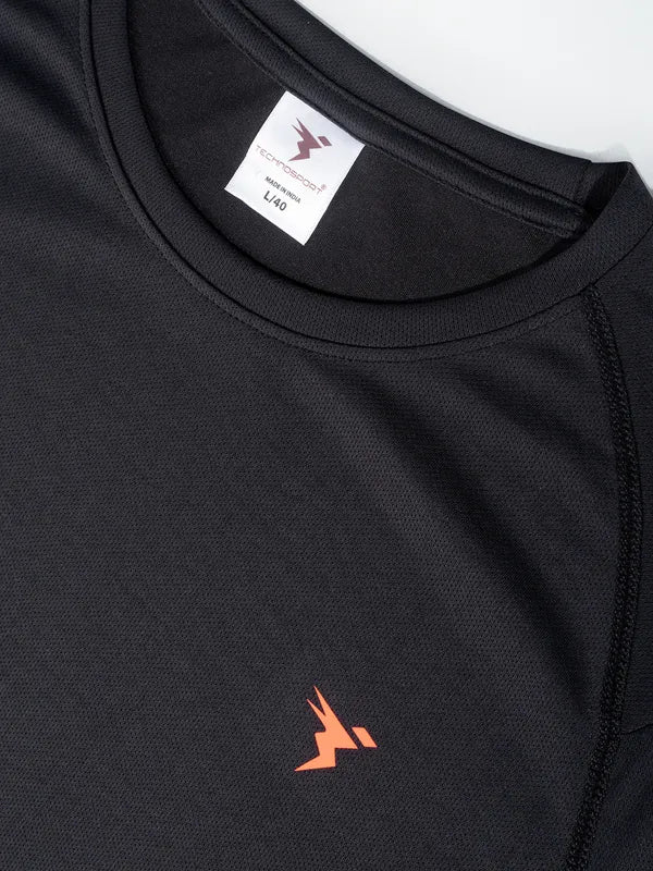 Men Solid Slim Fit Crew Neck T-shirt with TECHNO COOL - Image 6