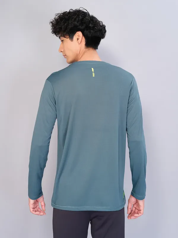 Men Solid Slim Fit Crew Neck T-shirt with TECHNO COOL - Image 2