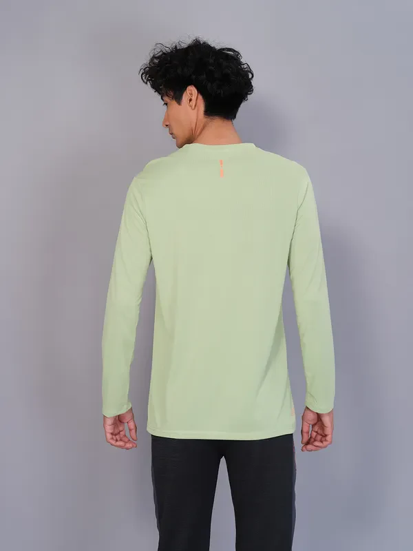 Men Solid Slim Fit Crew Neck T-shirt with TECHNO COOL - Image 2