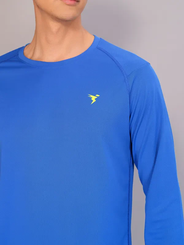 Men Solid Slim Fit Crew Neck T-shirt with TECHNO COOL - Image 4