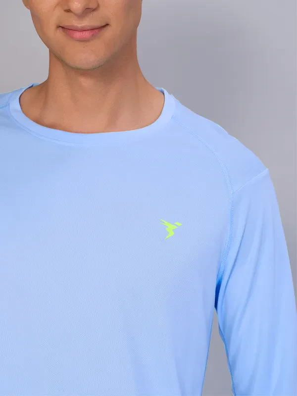 Men Solid Slim Fit Crew Neck T-shirt with TECHNO COOL - Image 5