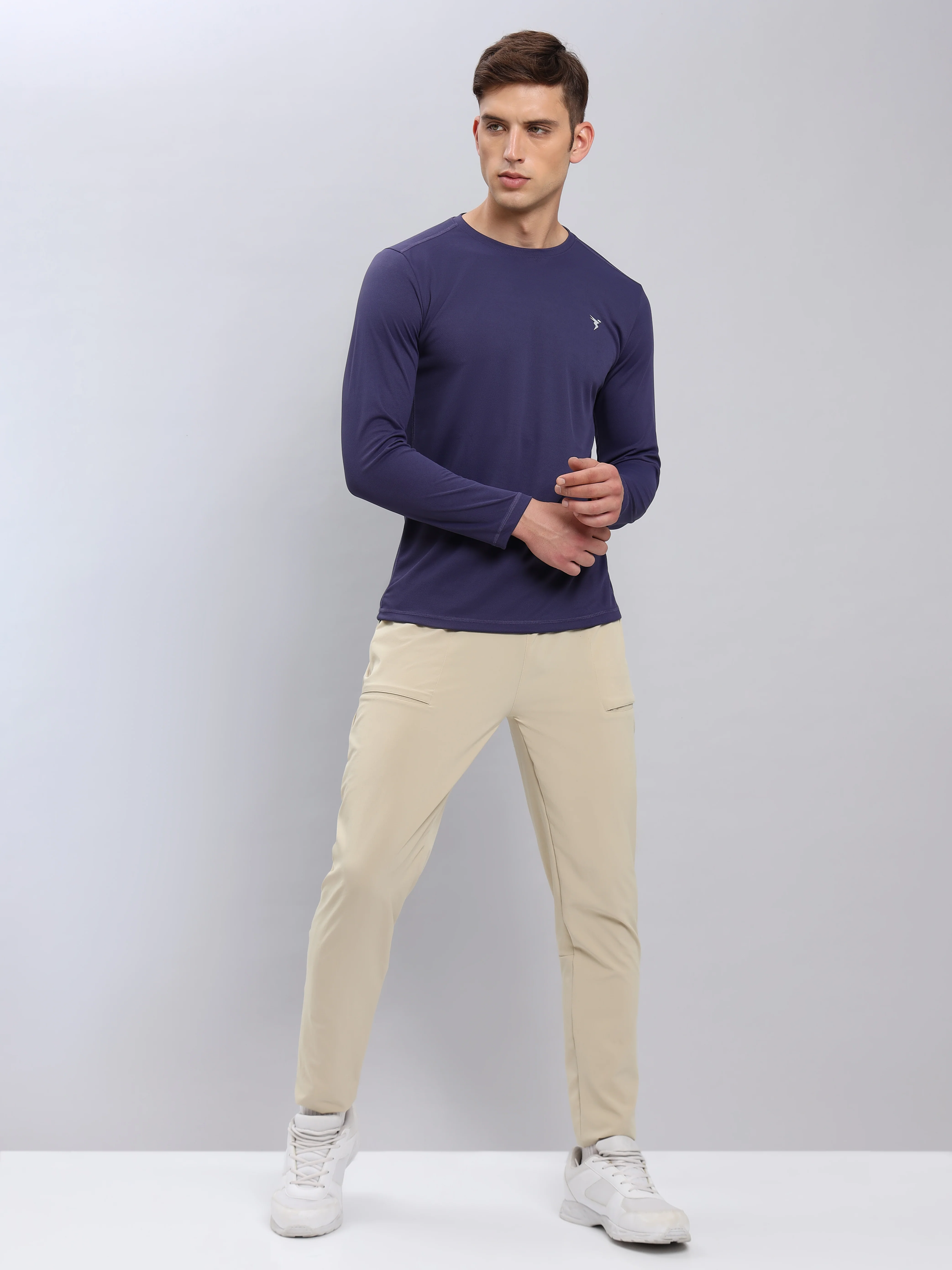 Men Solid Slim Fit Crew Neck T-shirt with TECHNO COOL+ - Image 4
