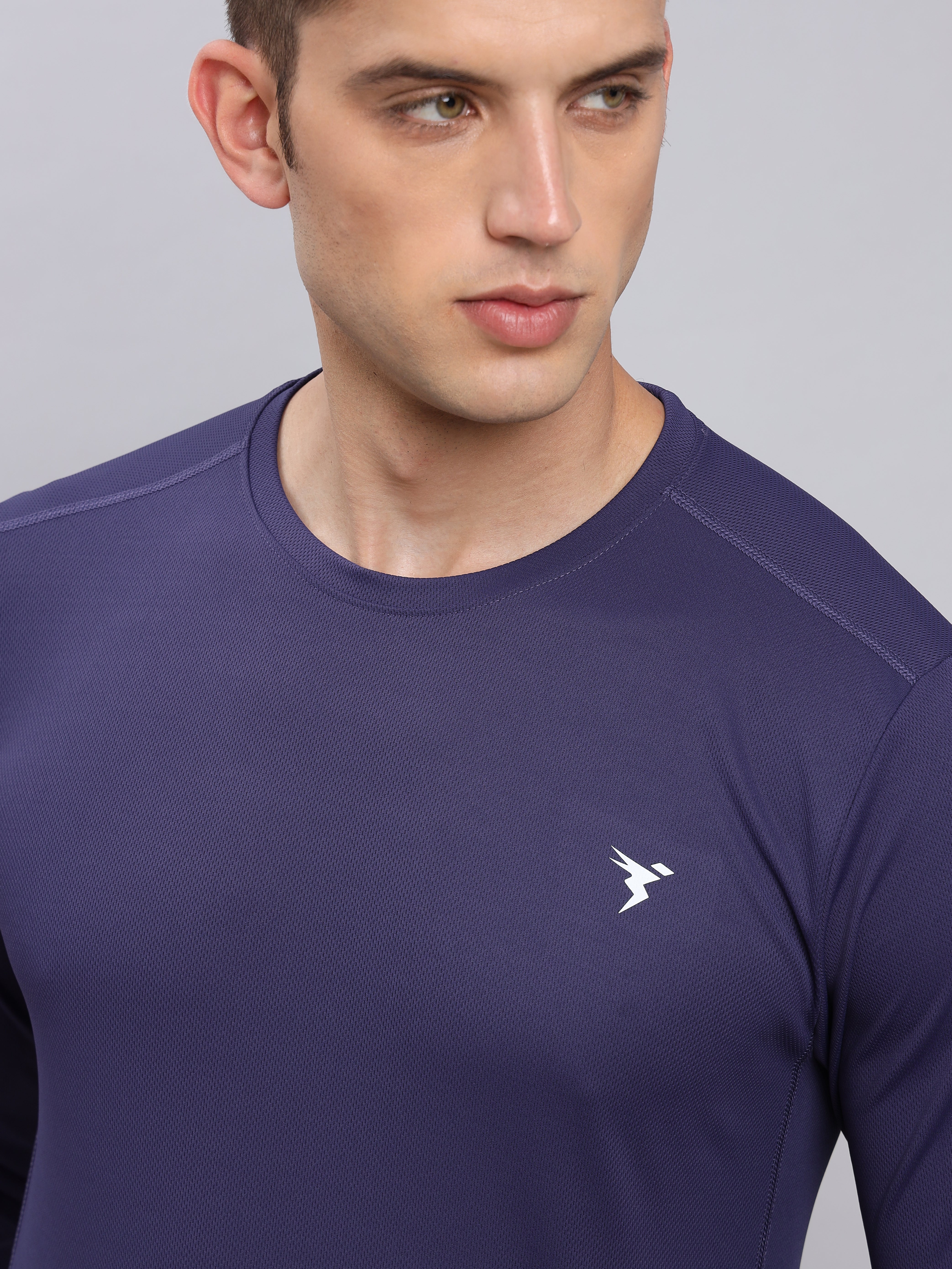Men Solid Slim Fit Crew Neck T-shirt with TECHNO COOL+ - Image 5
