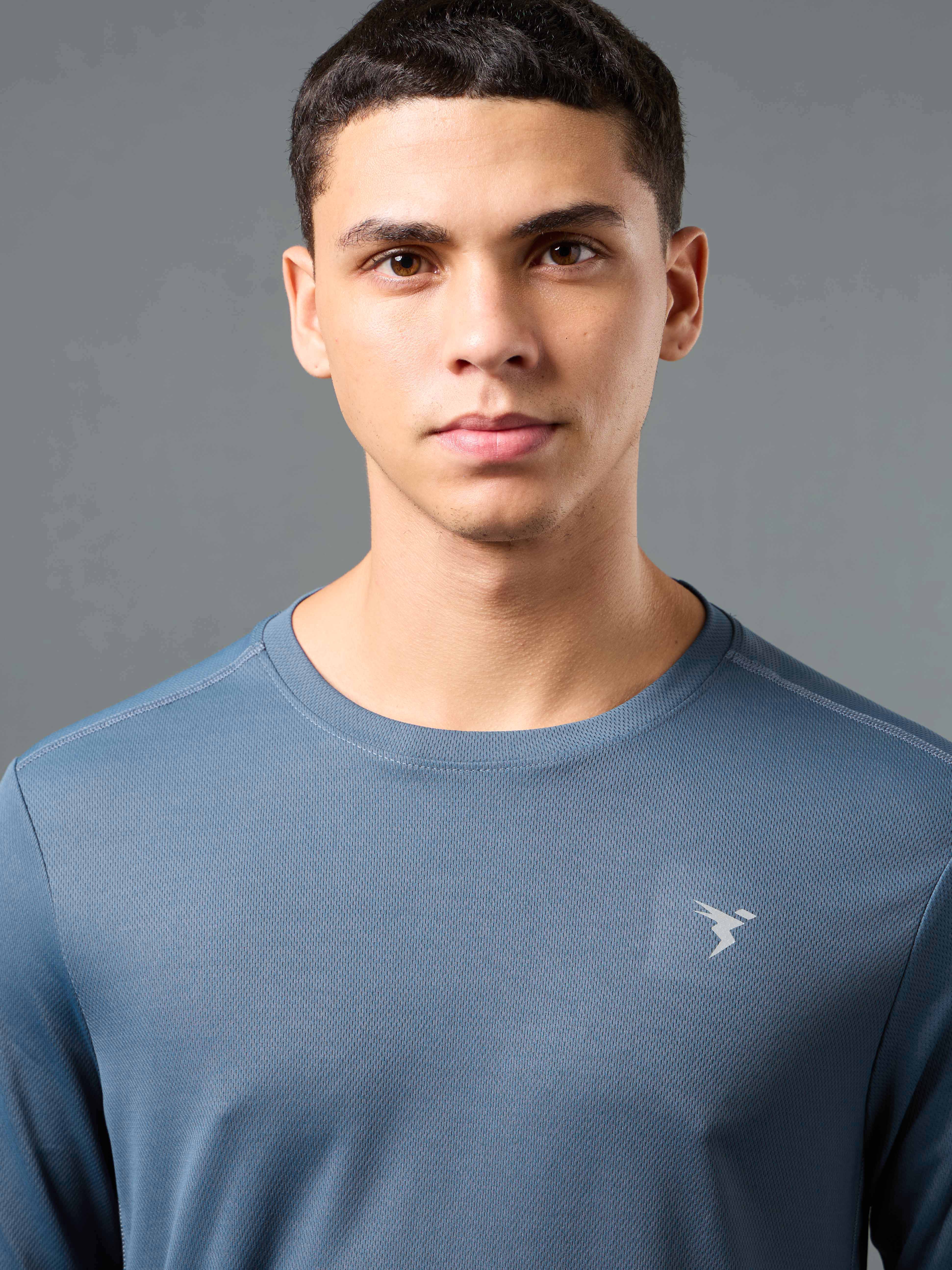 Men Solid Slim Fit Crew Neck T-shirt with TECHNO COOL+ - Image 6