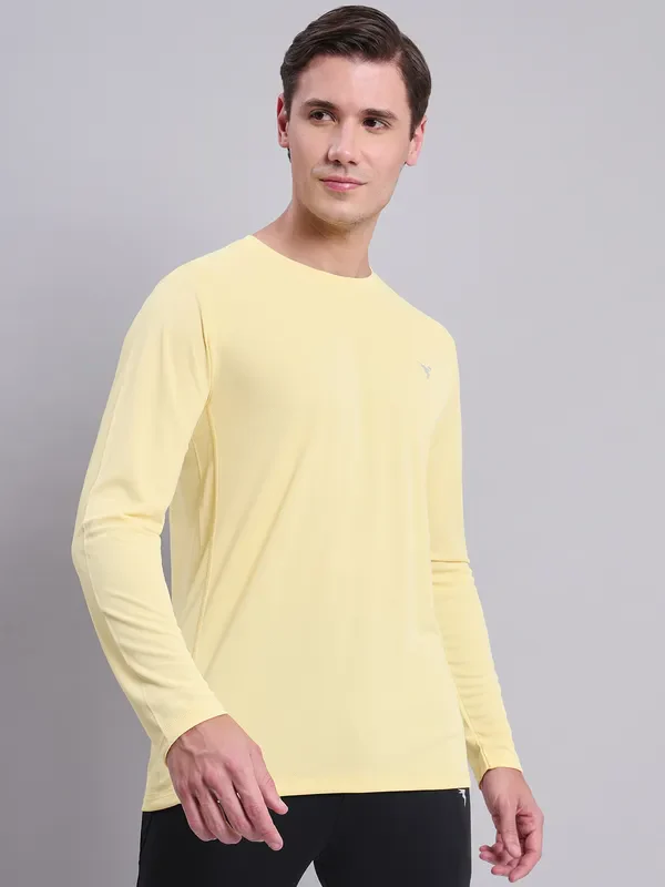 Men Solid Slim Fit Crew Neck T-shirt with TECHNO COOL+ - Image 6