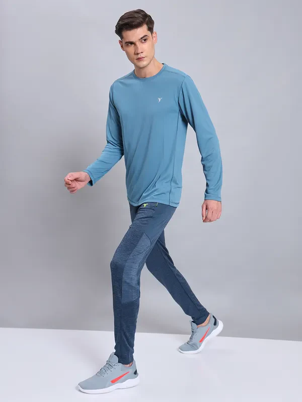 Men Solid Slim Fit Crew Neck T-shirt with TECHNO COOL+ - Image 4