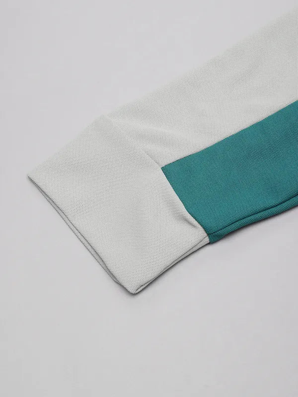 Men Colorblock Slim Fit Crew Neck T-shirt with TECHNOLITE - Image 7