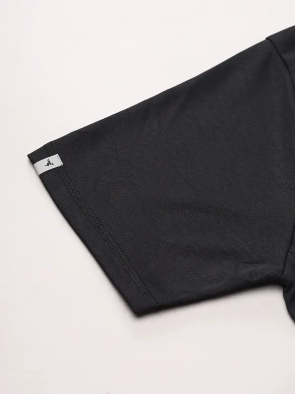 Men Solid Slim Fit Crew Neck T-shirt with TECHNO COOL+ - Image 7