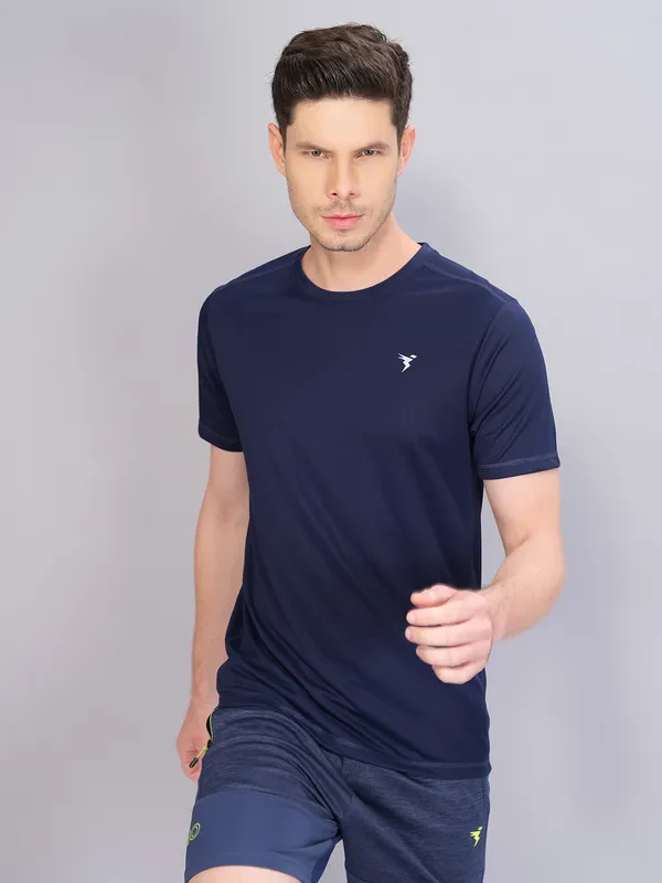 Men Solid Slim Fit Crew Neck T-shirt with TECHNO COOL+ - Image 2