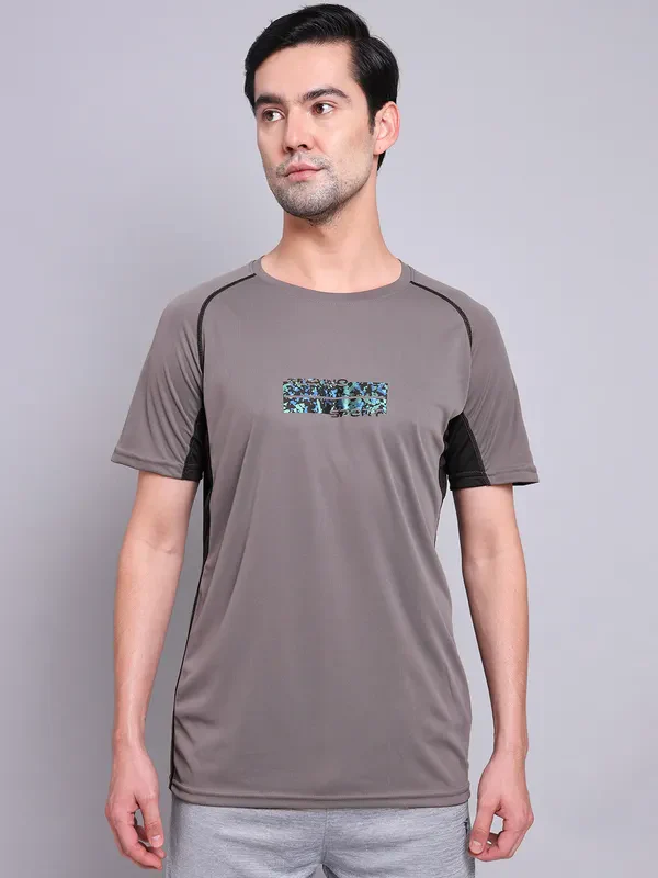 Men Printed Regular Fit Crew Neck T-shirt with TECHNO COOL+ - Image 2