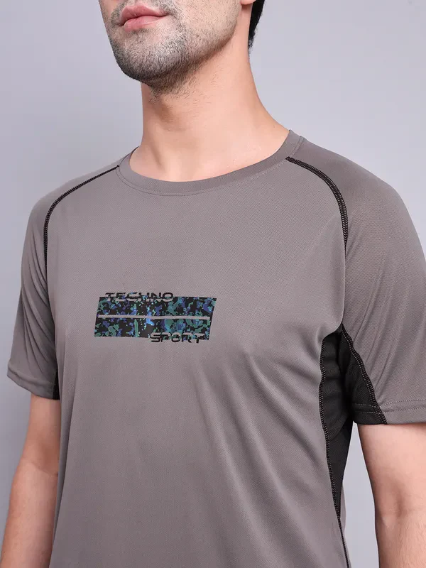 Men Printed Regular Fit Crew Neck T-shirt with TECHNO COOL+ - Image 6