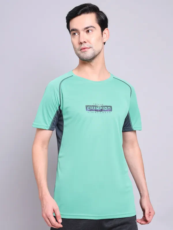 Men Printed Regular Fit Crew Neck T-shirt with TECHNO COOL+