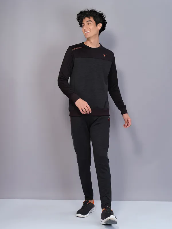 Men Melange Slim Fit Crew Neck Sweatshirt with TECHNO WARM+ - Image 4
