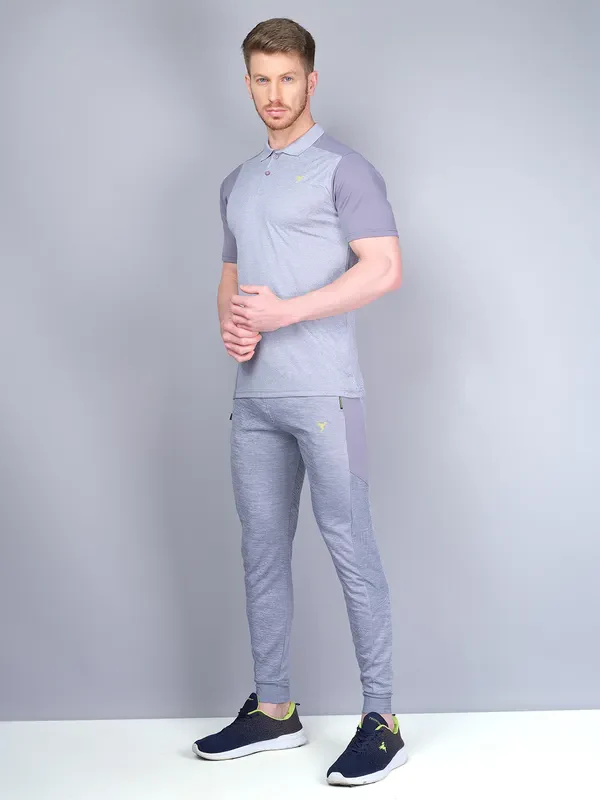 Men Melange Slim Fit Polo T-shirt with DOUBLE COOL - Image 4