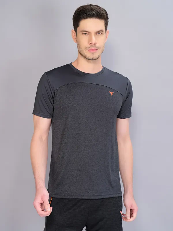 Men Crew Neck Slim Fit Melange T-shirt with DOUBLE COOL