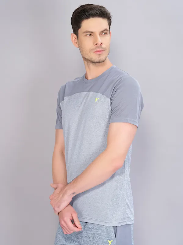 Men Crew Neck Slim Fit Melange T-shirt with DOUBLE COOL - Image 3