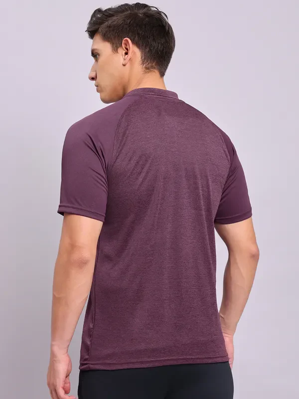 Men Melange Slim Fit Polo T-shirt with DOUBLE COOL - Image 4