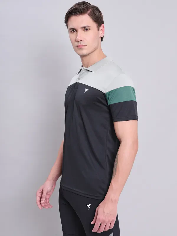 Men Colorblock Slim Fit Polo T-shirt with TECHNO COOL+ - Image 3