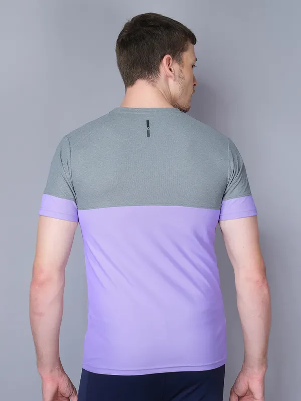 Men Colorblock Slim Fit Crew Neck T-shirt with TECHNO GUARD - Image 2