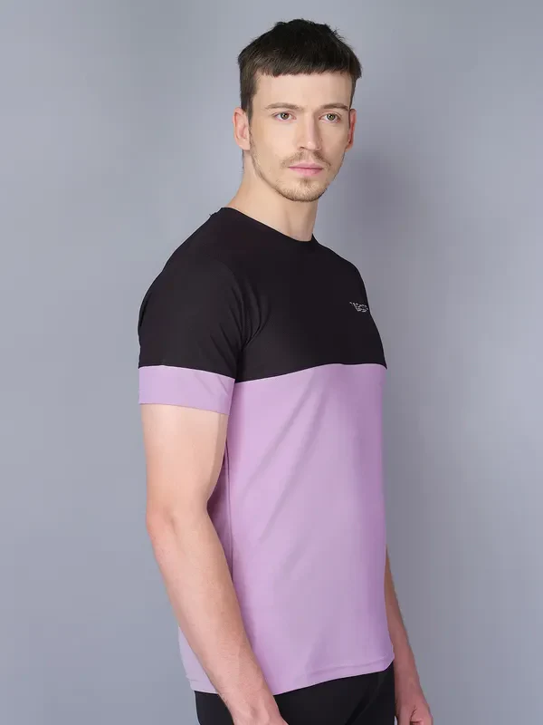Men Colorblock Slim Fit Crew Neck T-shirt with TECHNO GUARD - Image 3