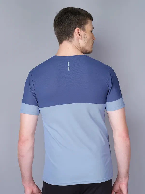 Men Colorblock Slim Fit Crew Neck T-shirt with TECHNO GUARD - Image 3