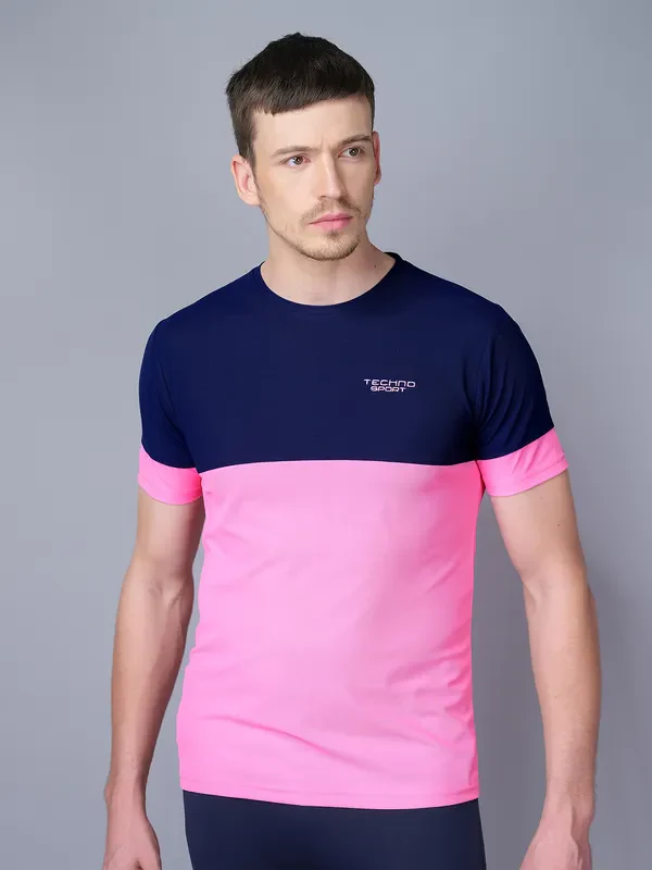 Men Colorblock Slim Fit Crew Neck T-shirt with TECHNO GUARD