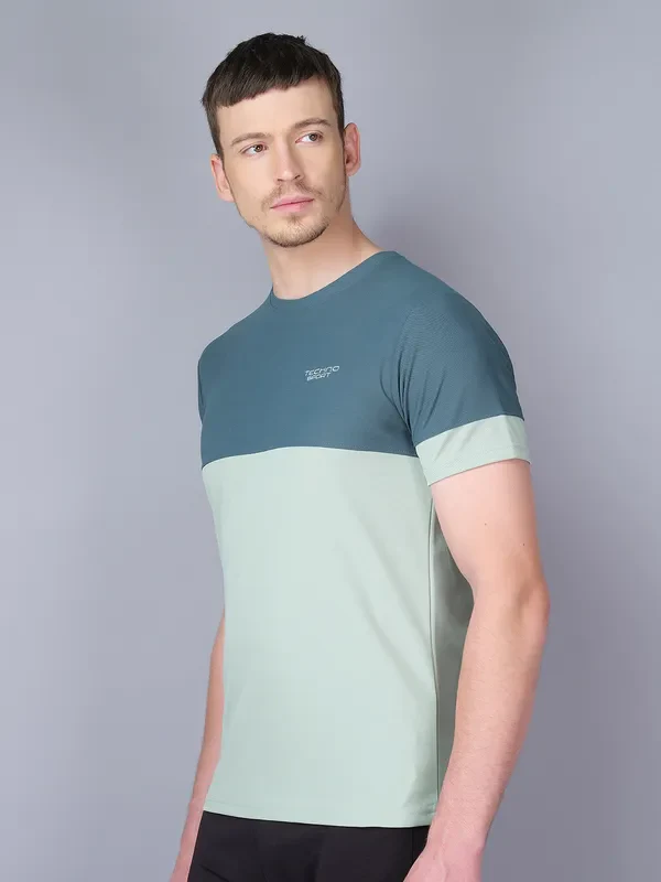 Men Colorblock Slim Fit Crew Neck T-shirt with TECHNO GUARD - Image 6