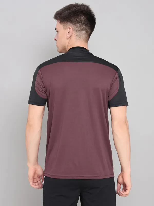Men Colorblock Slim Fit Mock Neck T-shirt with TECHNO COOL+ - Image 4