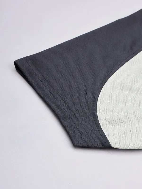 Men Colorblock Slim Fit Mock Neck T-shirt with TECHNO COOL+ - Image 9