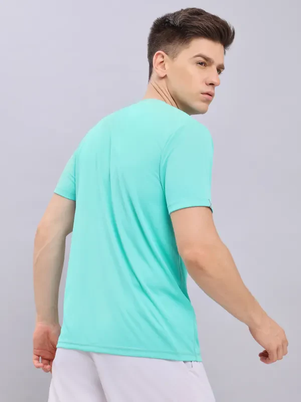 Men Solid Slim Fit Crew Neck T-shirt with TECHNO COOL+ - Image 4