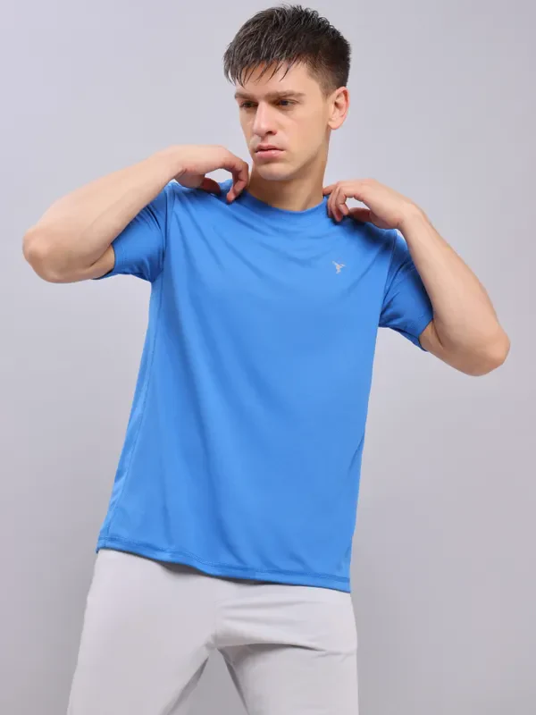 Men Solid Slim Fit Crew Neck T-shirt with TECHNO COOL+ - Image 2