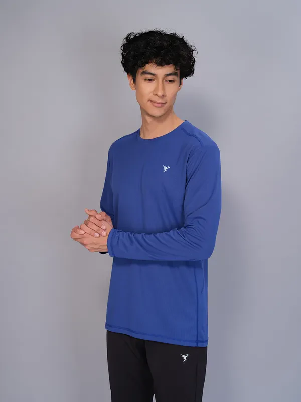 Men Solid Slim Fit Crew Neck T-shirt with TECHNO COOL+ - Image 4