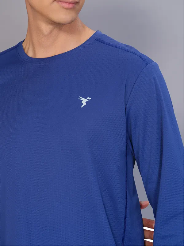 Men Solid Slim Fit Crew Neck T-shirt with TECHNO COOL+ - Image 5
