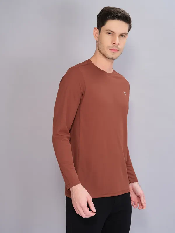 Men Solid Slim Fit Crew Neck T-shirt with TECHNO COOL+ - Image 5