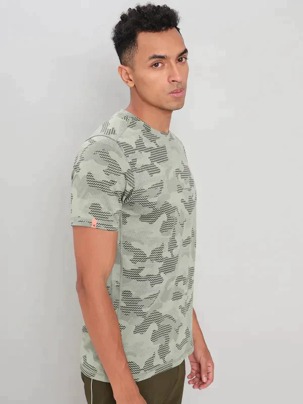 Men Jacquard Slim Fit Crew Neck T-shirt with DOUBLE COOL - Image 5