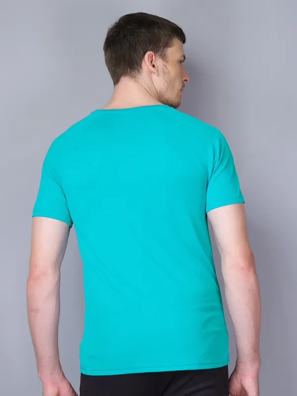 Men Stripe Slim Fit Crew Neck T-shirt with TECHNO COOL - Image 2