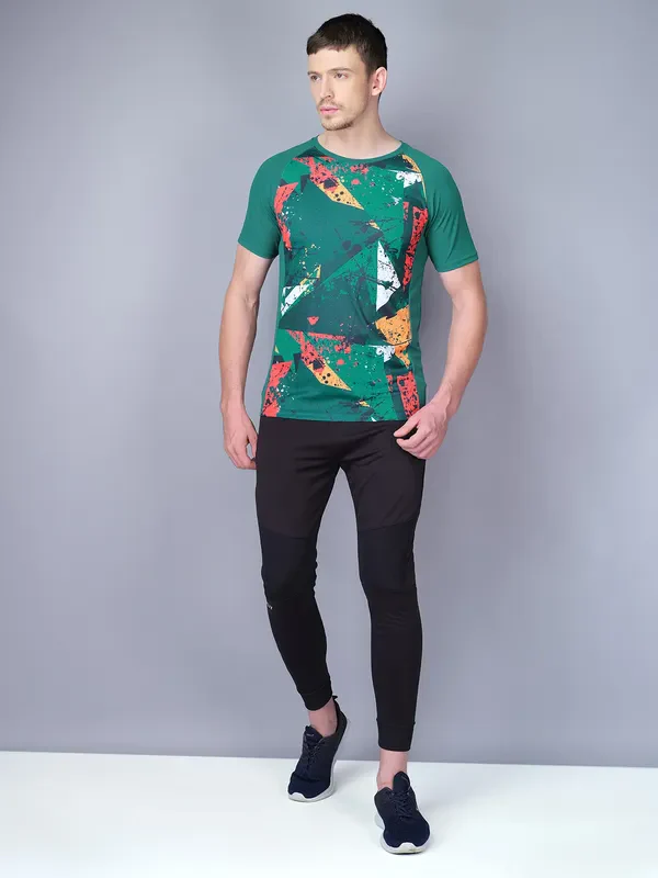 Men Stripe Slim Fit Crew Neck T-shirt with TECHNO COOL - Image 4