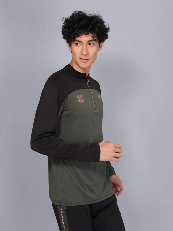 Men Colorblock Slim Fit Mock Neck T-shirt with TECHNO COOL - Image 6