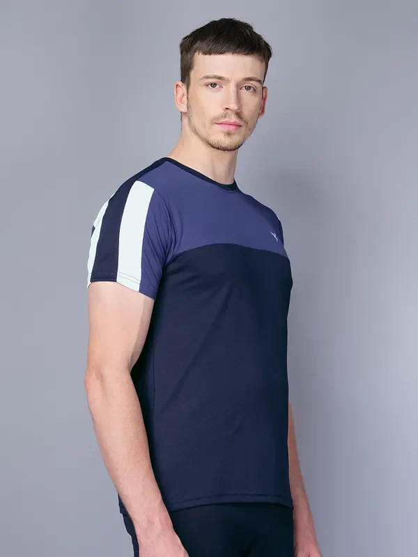 Men Colorblock Slim Fit Crew Neck T-shirt with TECHNO COOL - Image 6