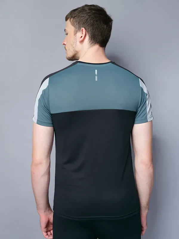 Men Colorblock Slim Fit Crew Neck T-shirt with TECHNO COOL - Image 3