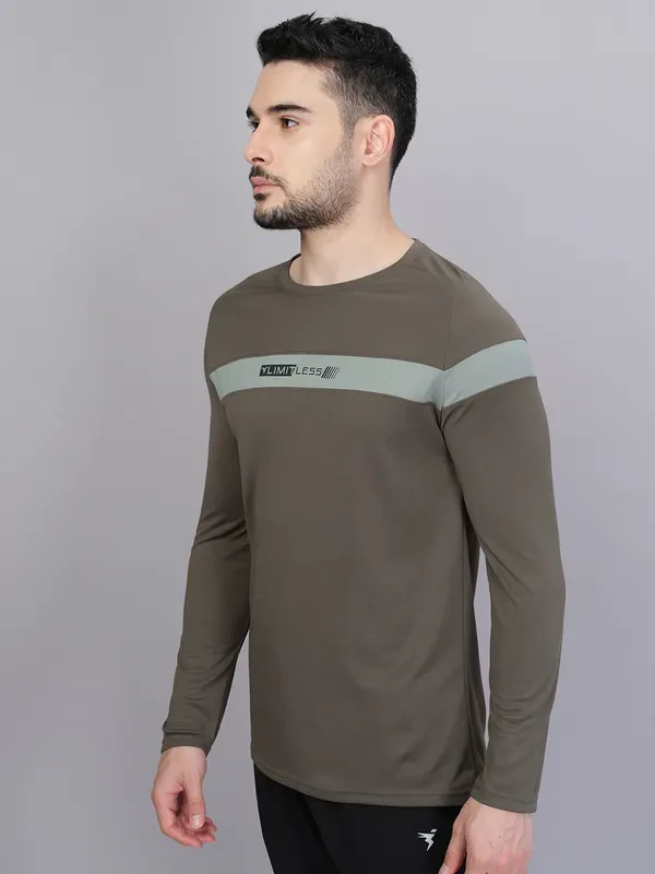 Men Colorblock Slim Fit Crew Neck T-shirt with TECHNO COOL+ - Image 3