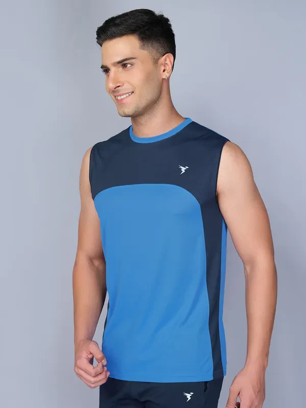 Men Colorblock Slim Fit Crew Neck Innerwear Vest with TECHNO COOL - Image 3