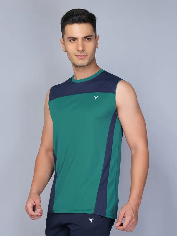 Men Colorblock Slim Fit Crew Neck Innerwear Vest with TECHNO COOL - Image 3