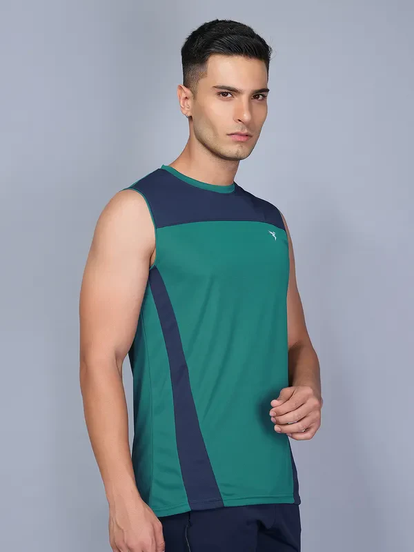 Men Colorblock Slim Fit Crew Neck Innerwear Vest with TECHNO COOL - Image 6