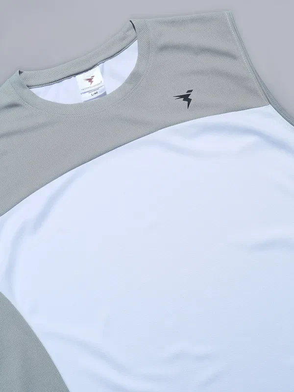 Men Colorblock Slim Fit Crew Neck Innerwear Vest with TECHNO COOL - Image 7