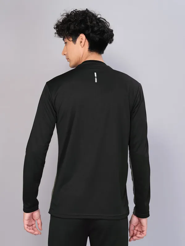 Men Colorblock Slim Fit Mock Neck T-shirt with TECHNO COOL - Image 2