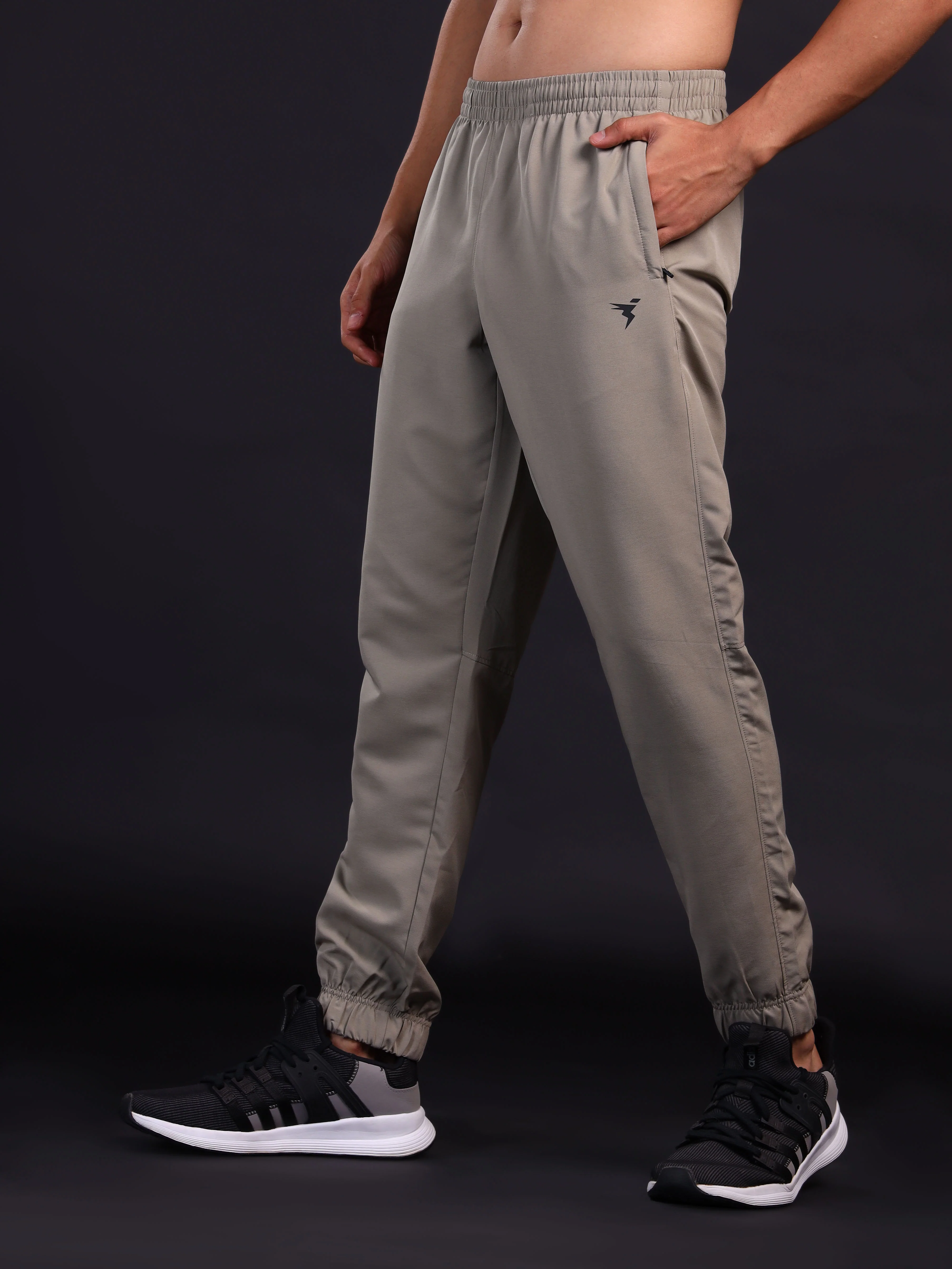 Men Solid Relax Fit Joggers with TECHNOLITE - Image 3