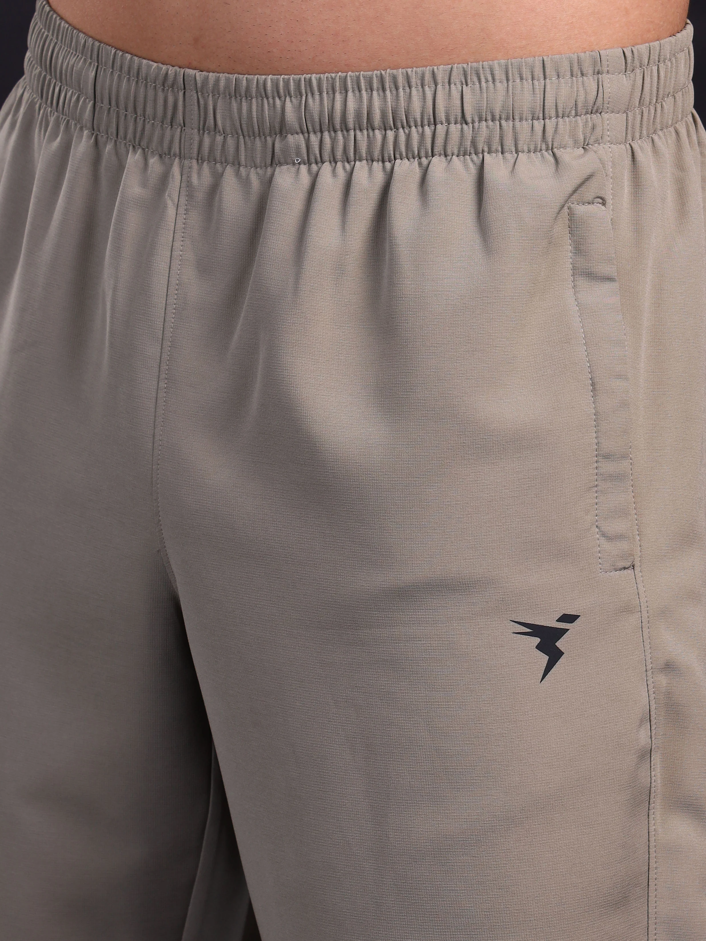 Men Solid Relax Fit Joggers with TECHNOLITE - Image 5