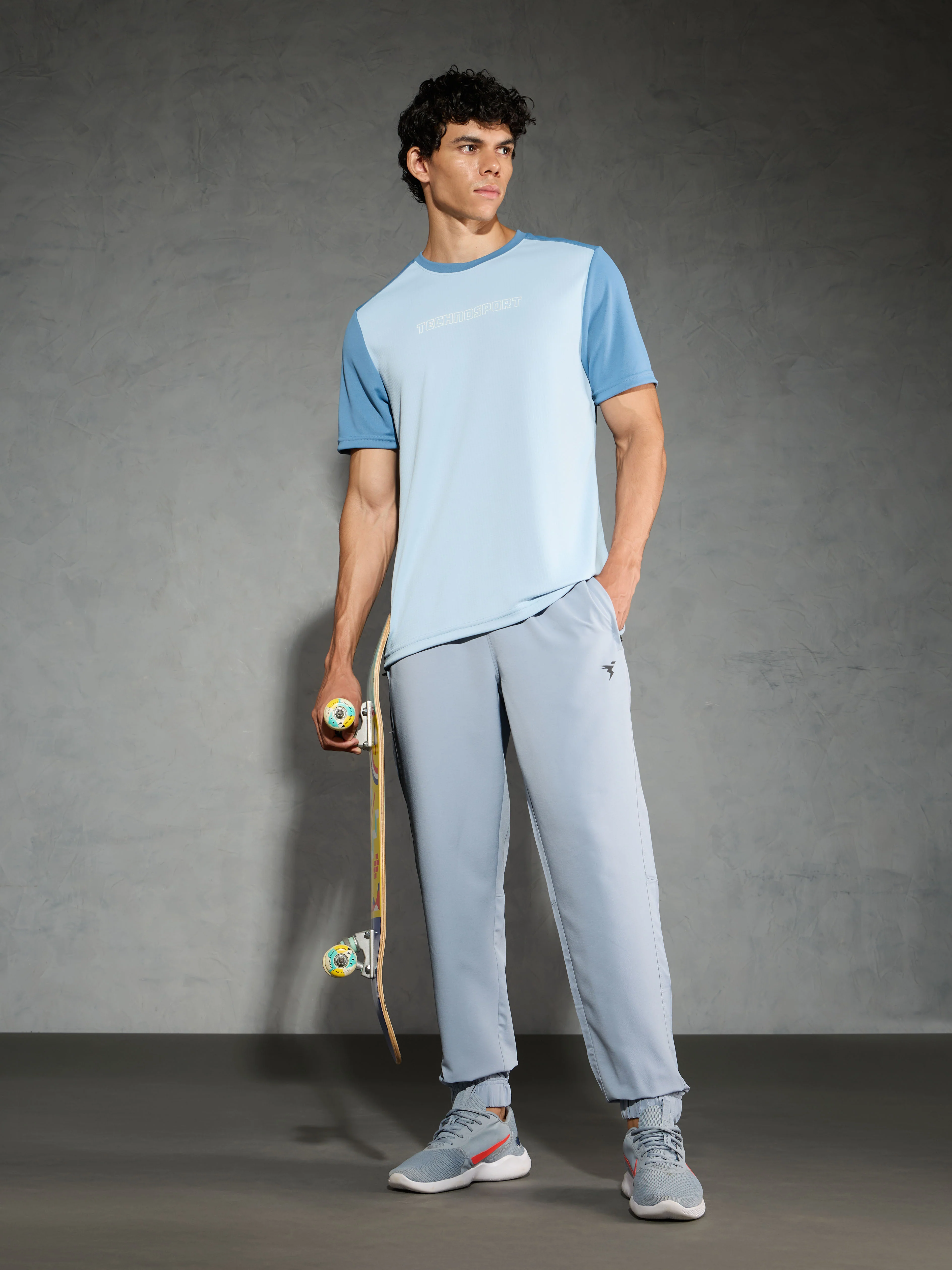 Men Solid Relax Fit Joggers with TECHNOLITE - Image 5